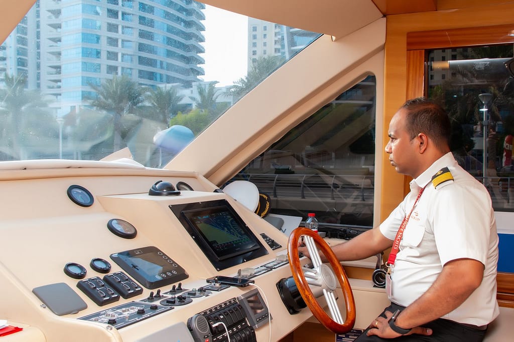 Yacht pilot